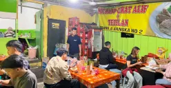 Bakso Urat dan Tetelan Pelepas Rindu: Ramainya Warung Bakso di Kota Bandung Setelah Lebaran
