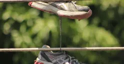 Sepatu Berlubang untuk Mengukir Masa Depan