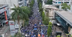 Di Balik Konvoi Juara Persib 2026, Netizen Heran Banyak Kejadian Aneh Tahun Ini