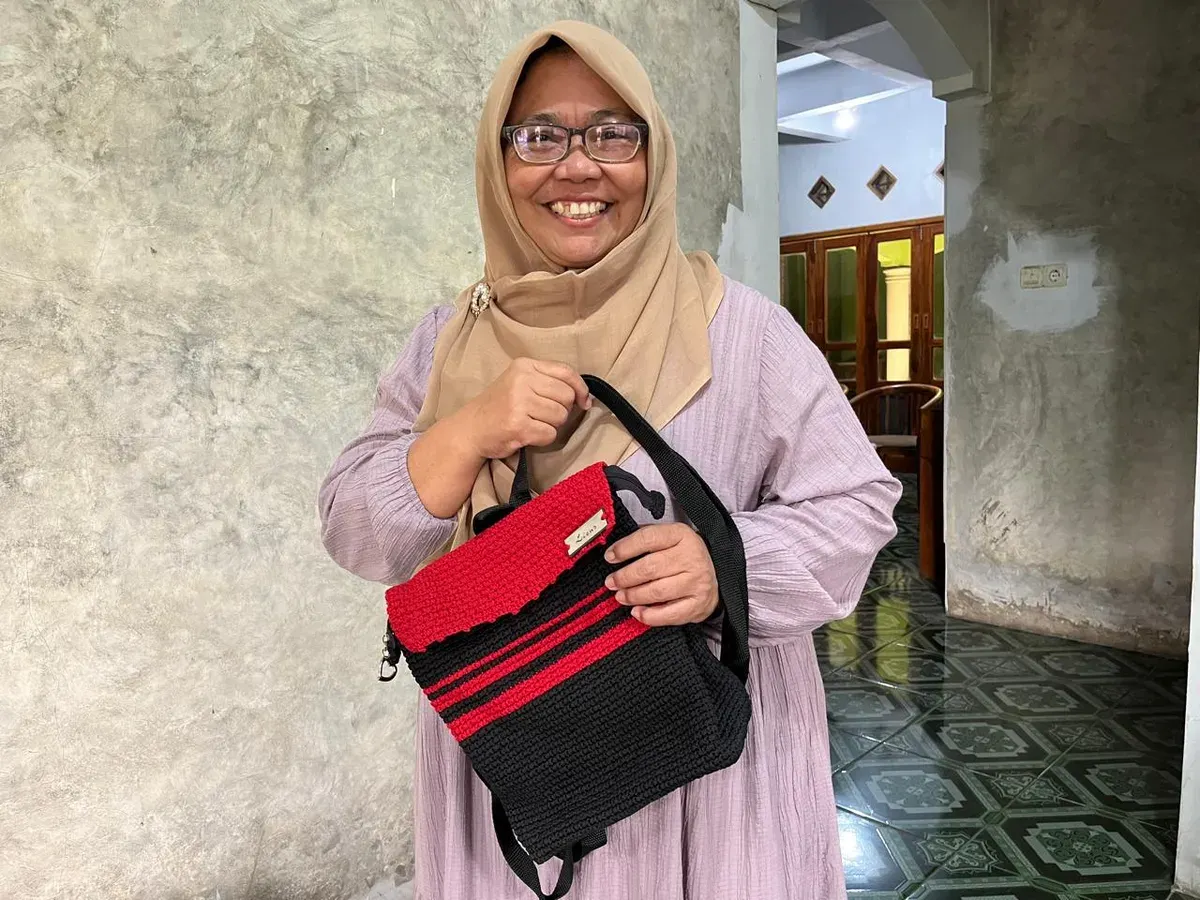 Lina Hayati pemilik Lins Lazuardi Rajut (Foto: Rizma Riyandi)