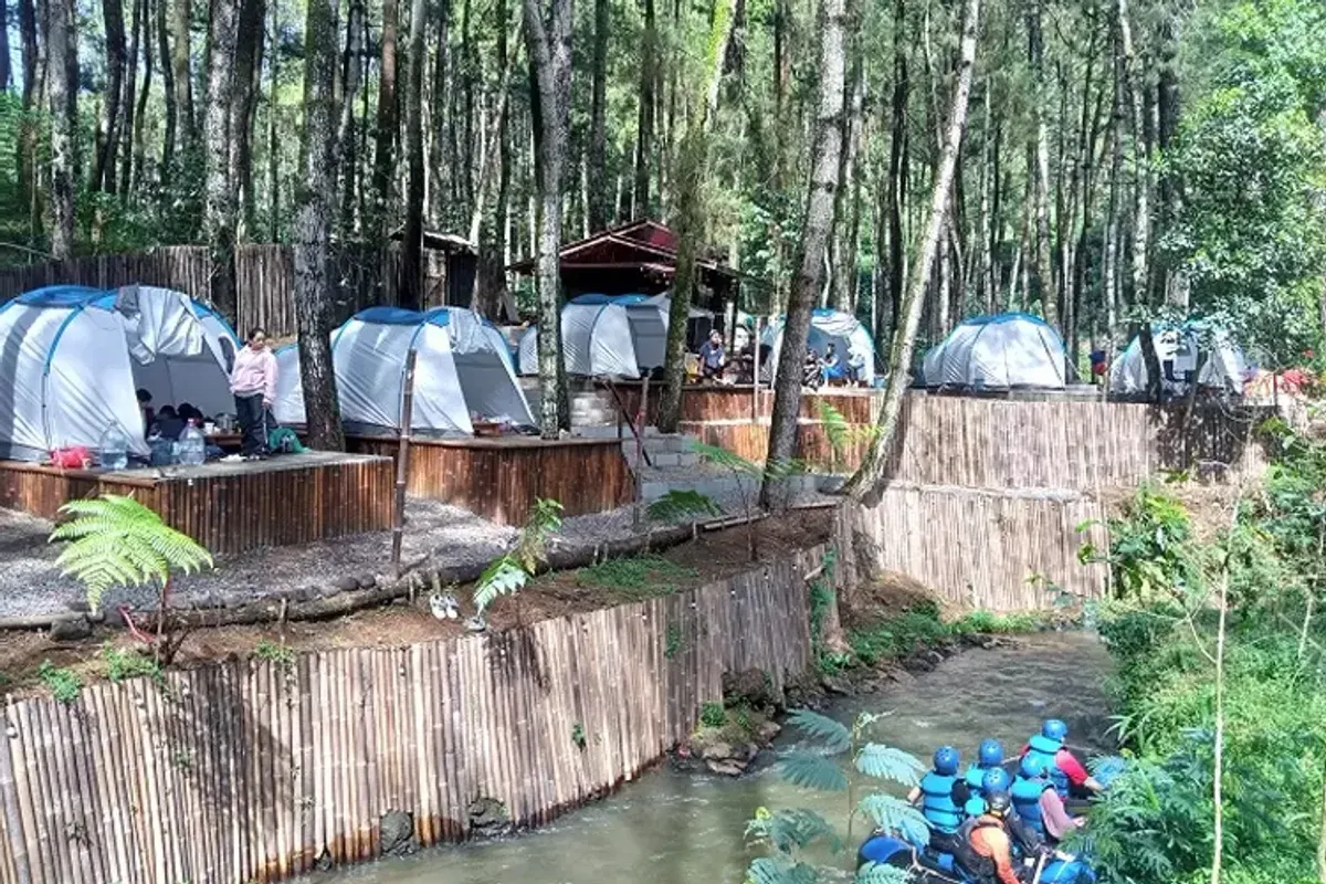 Muara Rahong Hills, glamping di tepi Sungai Pangalengan yang cocok untuk healing. (Sumber: ayobandung.com | Foto: Mildan Abdalloh)