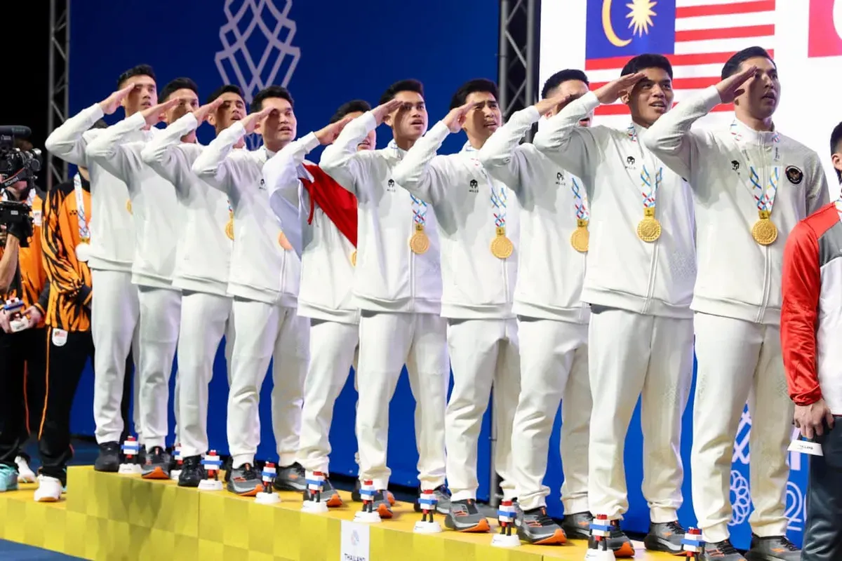 Alwi Farhan dkk. berhasil membungkam “kesombongan” Tim Malaysia dengan angka 3-0. (Sumber: Dok. PBSI)