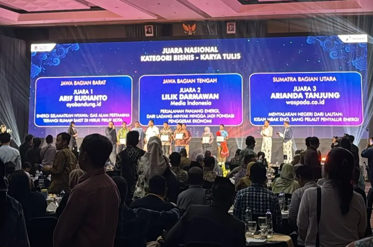 Arif Budianto, jurnalis dari Ayobandung.id, tampil gemilang dengan meraih Juara 1 Nasional Kategori Tulis Bisnis sekaligus Juara 1 Regional Jawa Bagian Barat dalam AJP 2025. (Sumber: Ayobandung.id)