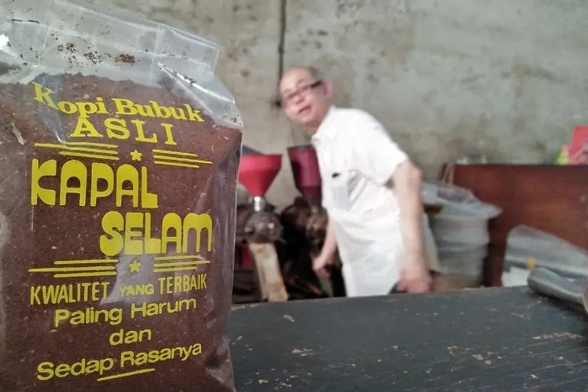 Kopi Kapal Selam Bandung. (Sumber: Ayobandung)