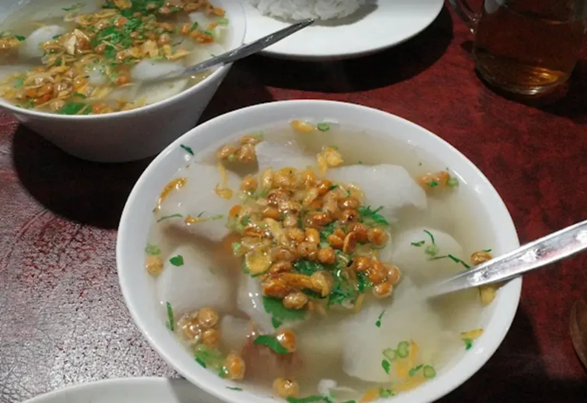 Soto Bandung Pak Simon yang jadi kuliner legendaris Bandung. (Foto: GMAPS)