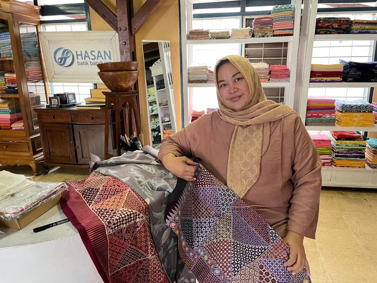 Sania Sari, Owner Hasan Batik (Foto: Rizma Riyandi)