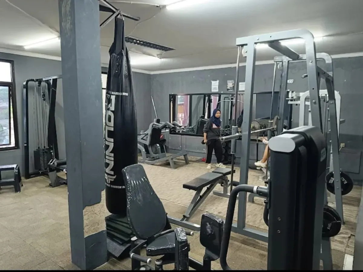 GYM Bukan Tempat yang seram tapi tempat merubah pola hidup agar lebih sehat (Sumber: DirayaGYM Cinunuk | Foto: fikri syahrul mubarok)