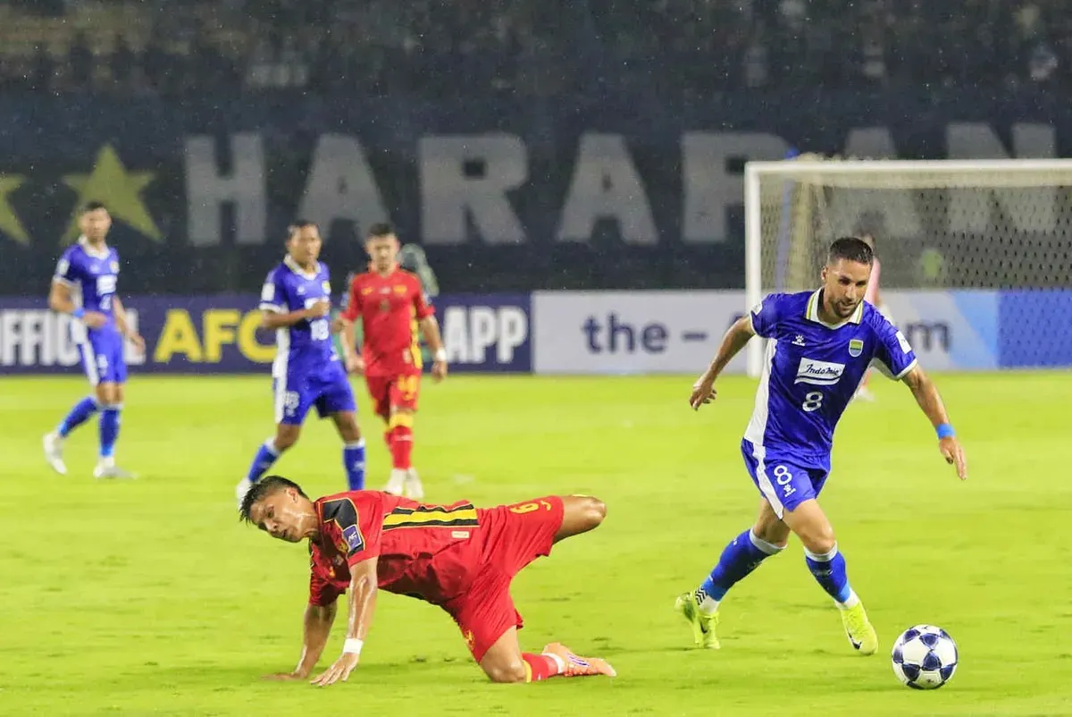 Persib Bandung saat berhasil menang 2-0 atas Selangor FC. (Sumber: Ayobandung.id | Foto: Irfan Al-Faritsi)