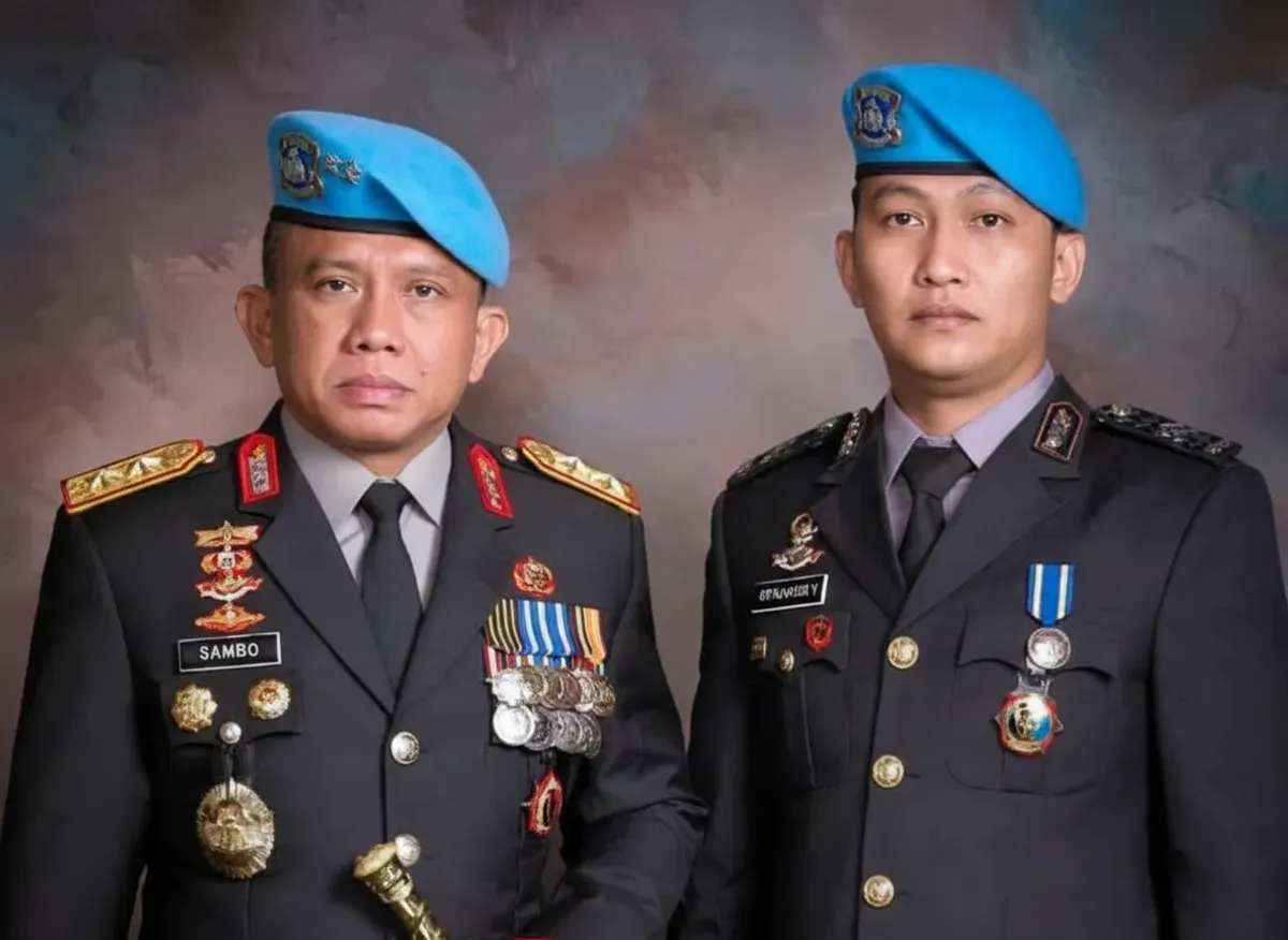 Ferdi Sambo (kiri) dan Brigadir Yosua (kanan).