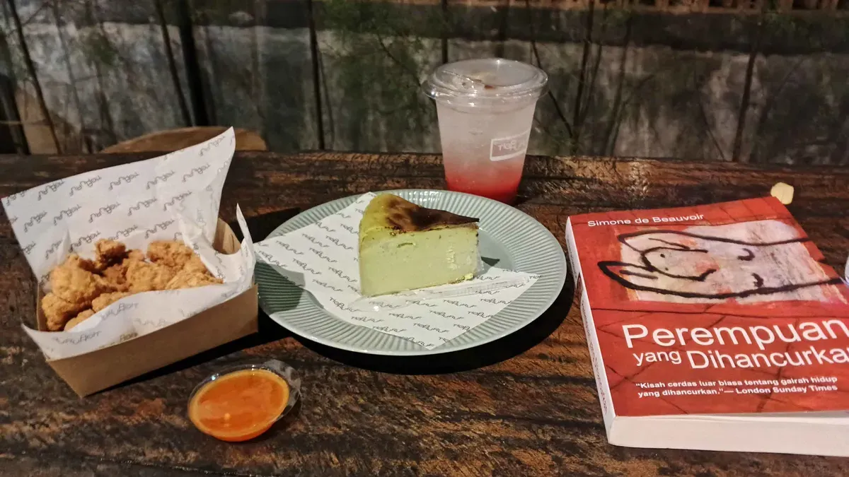 Menu Camilan di Kopi Tiga Huruf (Sumber: Dokumentasi Penulis | Foto: Dias Ashari)