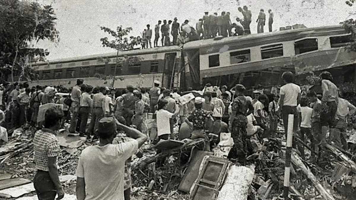 Tragedi Bintaro 1987. (Sumber: Wikimedia)