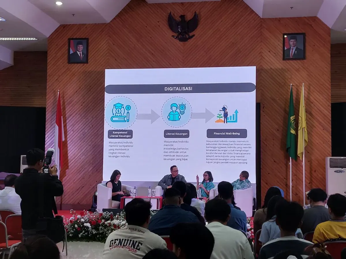 Di balik semangat akademik dan gaya hidup modern Kota Bandung, terdapat tantangan serius yang jarang dibicarakan secara mendalam yakni rendahnya literasi keuangan di kalangan mahasiswa. (Sumber: Ayobandung.id | Foto: Eneng Reni Nuraisyah Jamil)