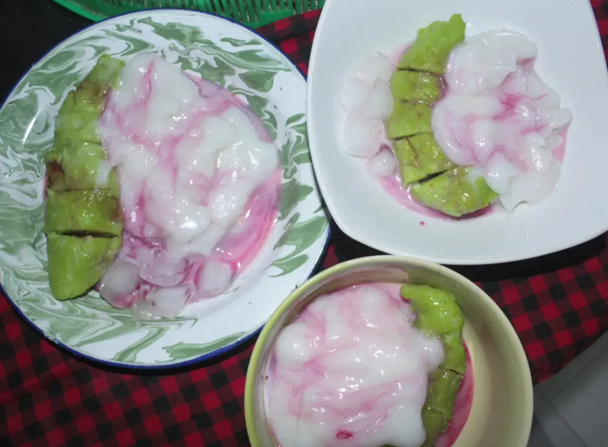 Es Pisang Ijo Rumahan Khas Makassar (Foto: Fadiah Najlakayla Muliana)