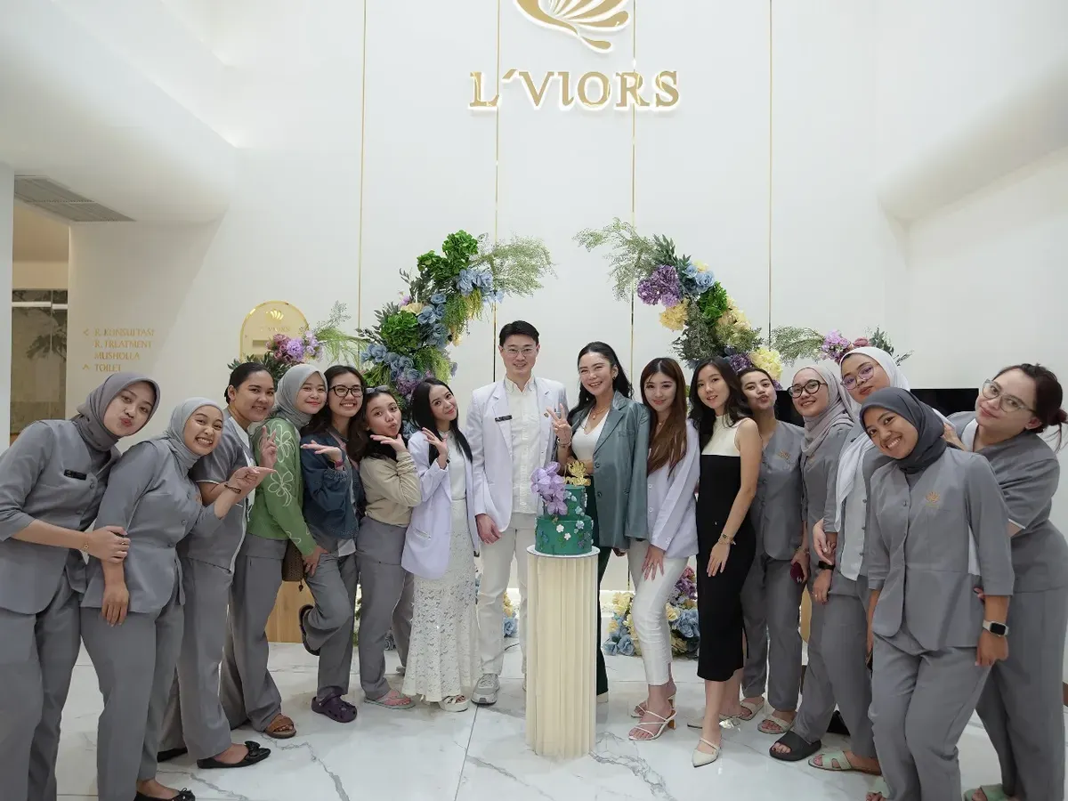Klinik kecantikan kini bukan lagi tempat eksklusif bagi segelintir orang, melainkan bagian dari rutinitas banyak warga urban yang ingin tampil segar, sehat, dan percaya diri. (Sumber: dok. L'viors)