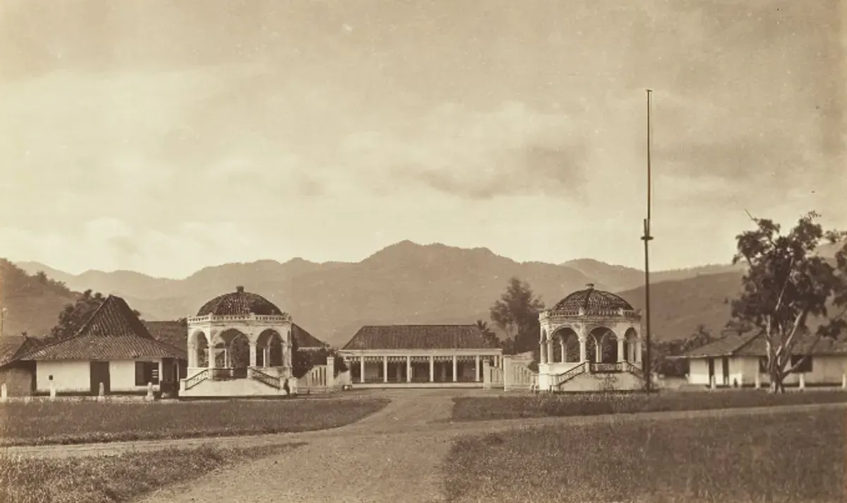 Potret Kediaman Bupati Sumedang sebelum 1880. (Sumber: KITLV)
