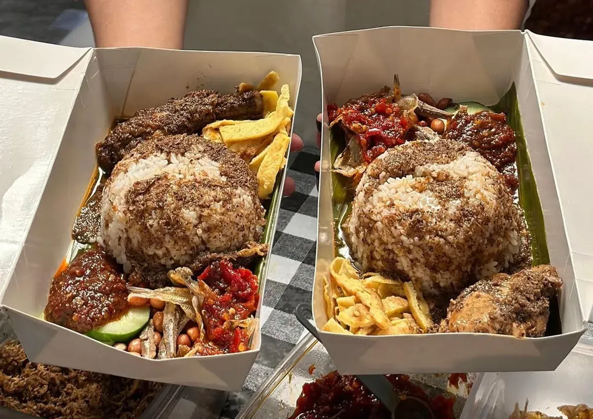 Rasa Melayu Bandung menyajikan kuliner khas Melayu autentik di Sukajadi dengan cita rasa rempah yang menggugah selera. (Sumber: instagram.com/rasa_melayubdg)