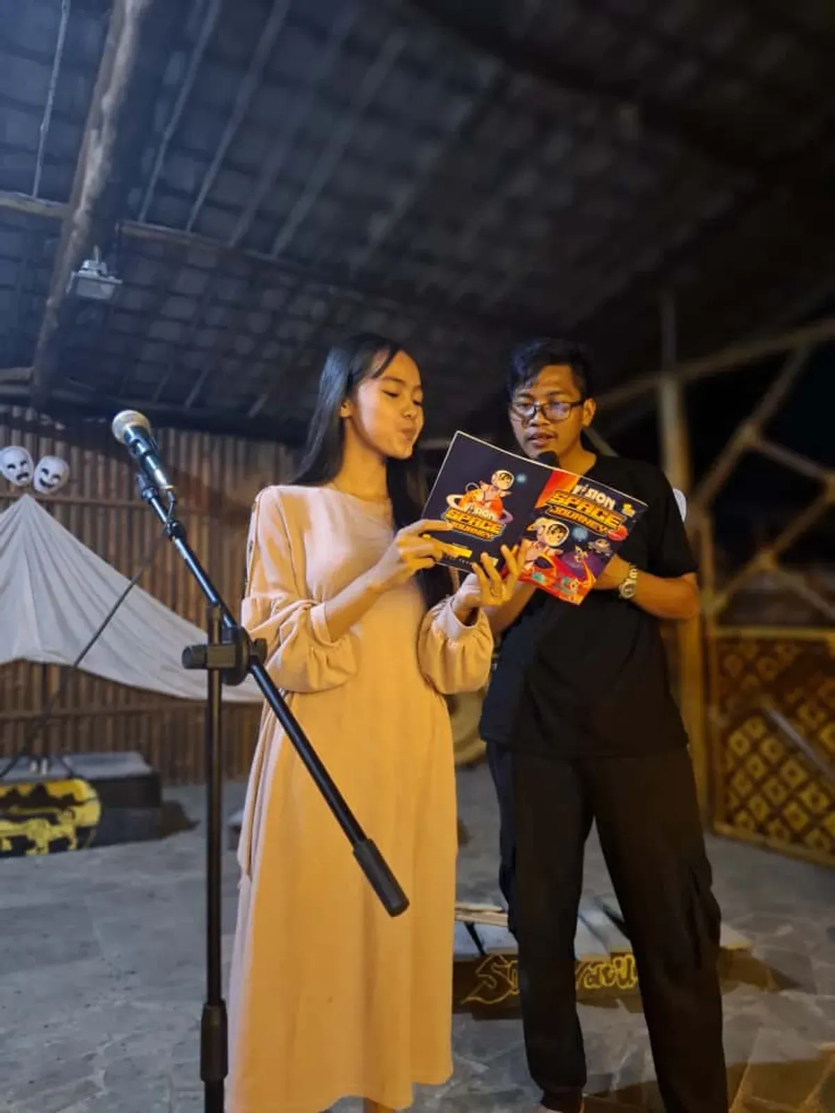 MAMPUS (Malam Minggu Puisi) (Foto: Ayu Maimun)