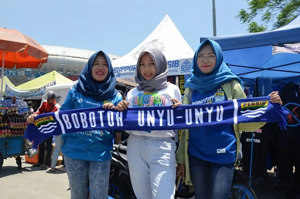 Jadi warna lain yang menyapa di laga Persib, Bobotoh Unyu-unyu bukan sekadar pendukung tapi wajah baru dalam dinamika suporter sepak bola Indonesia. (Sumber: dok. Bobotoh Unyu-unyu)