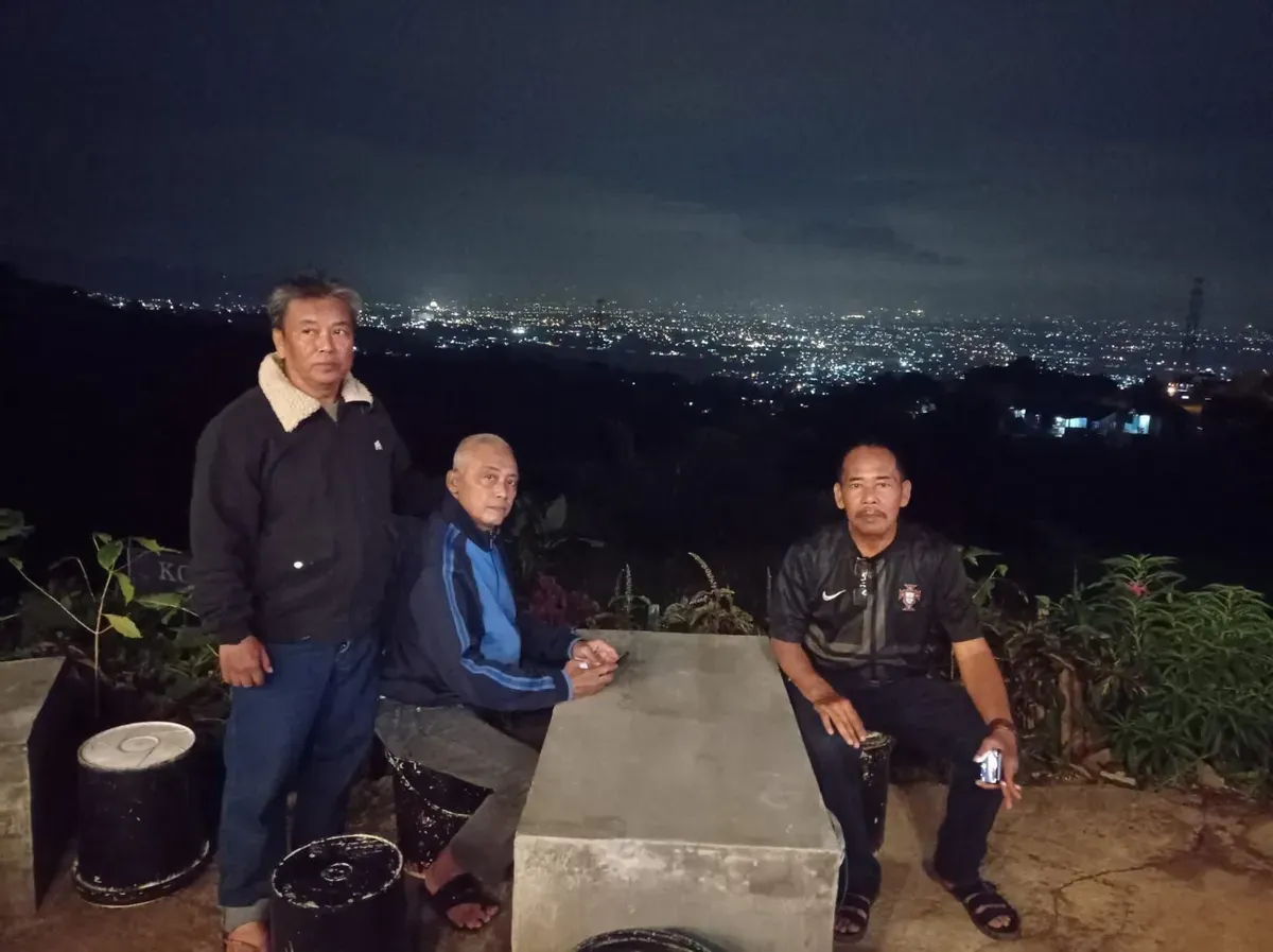 Berjalan jajan di Soreang, kulineran di Gading Tutuka, Pintu Keluar Tol Soroja, hingga menyeruput secangkir kopi di Kopi Gunung. (Sumber: Dokumentasi Penulis | Foto: Dudung Ridwan)