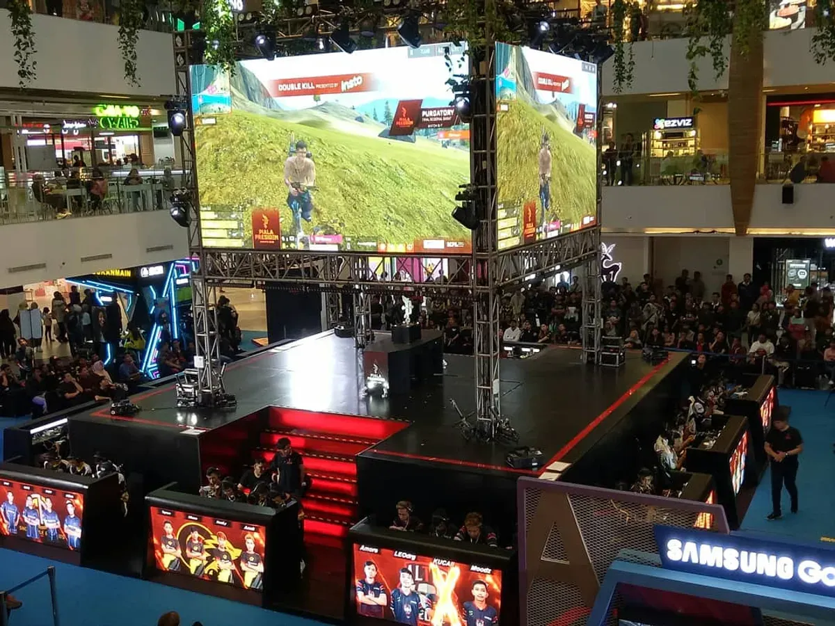 Beberapa tahun terakhir, industri eSports berkembang dari sekadar hobi menjadi arena kompetitif yang melibatkan teknologi, komunitas, dan ekonomi kreatif. (Sumber: Ayobandung.id | Foto: Eneng Reni Nuraisyah Jamil)