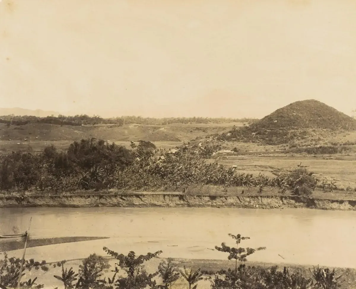 Potret Gunung Tampomas di Sumedang tahun 1890-an. (Sumber: KITLV)