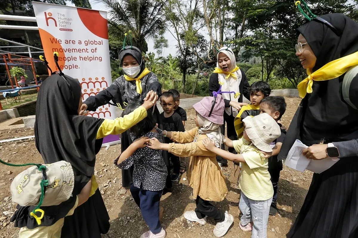 Komunitas Ibu Profesional menanamkan keyakinan bahwa ketahanan keluarga bukan sekadar konsep, melainkan perjuangan nyata yang bisa dimulai dari hal sederhana seperti bermain bersama. (Sumber: Ist)