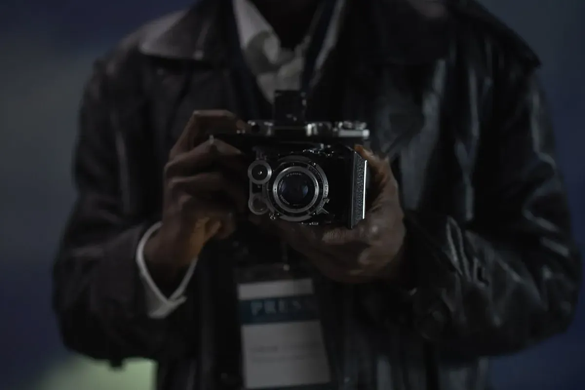 media harus bekerja keras lagi mencari strategi untuk mendapat respons positif dari masyarakat. (Sumber: Pexels/cottonbro studio)