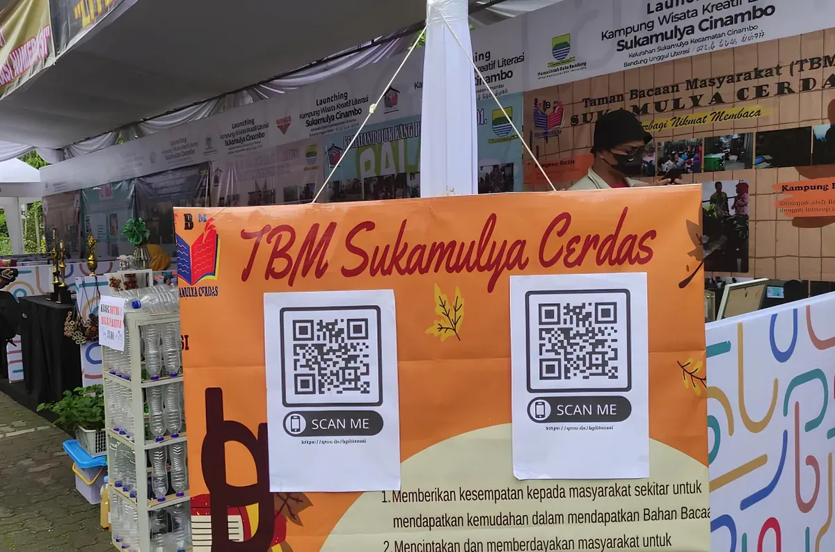 Bukan hanya dikenal sebagai kawasan pemukiman dan pusat aktivitas warga, Cinambo mulai menorehkan predikat baru sebagai destinasi wisata literasi di perkotaan. (Sumber: Ayobandung.id)