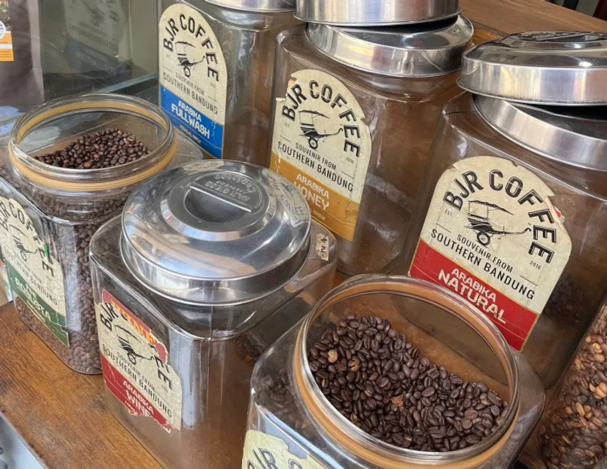 Biji Kopi di Kedai Kopi Banjaran (Foto: Rizma Riyandi)