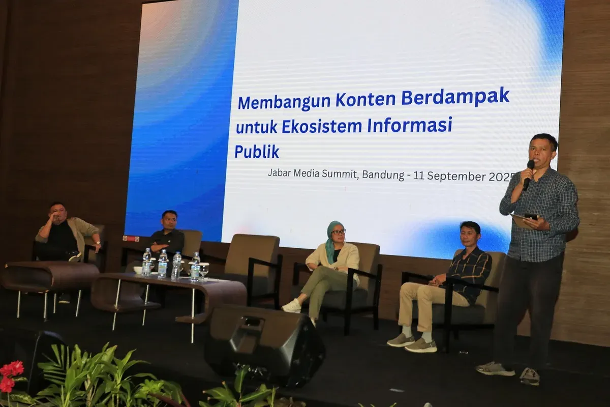 Konten berdampak hadir ketika informasi mampu menumbuhkan perubahan nyata, memberi manfaat, atau menciptakan keterlibatan yang lebih dalam antara media dengan publiknya. (Sumber: Ayobandung.com | Foto: Irfan Al-Faritsi)