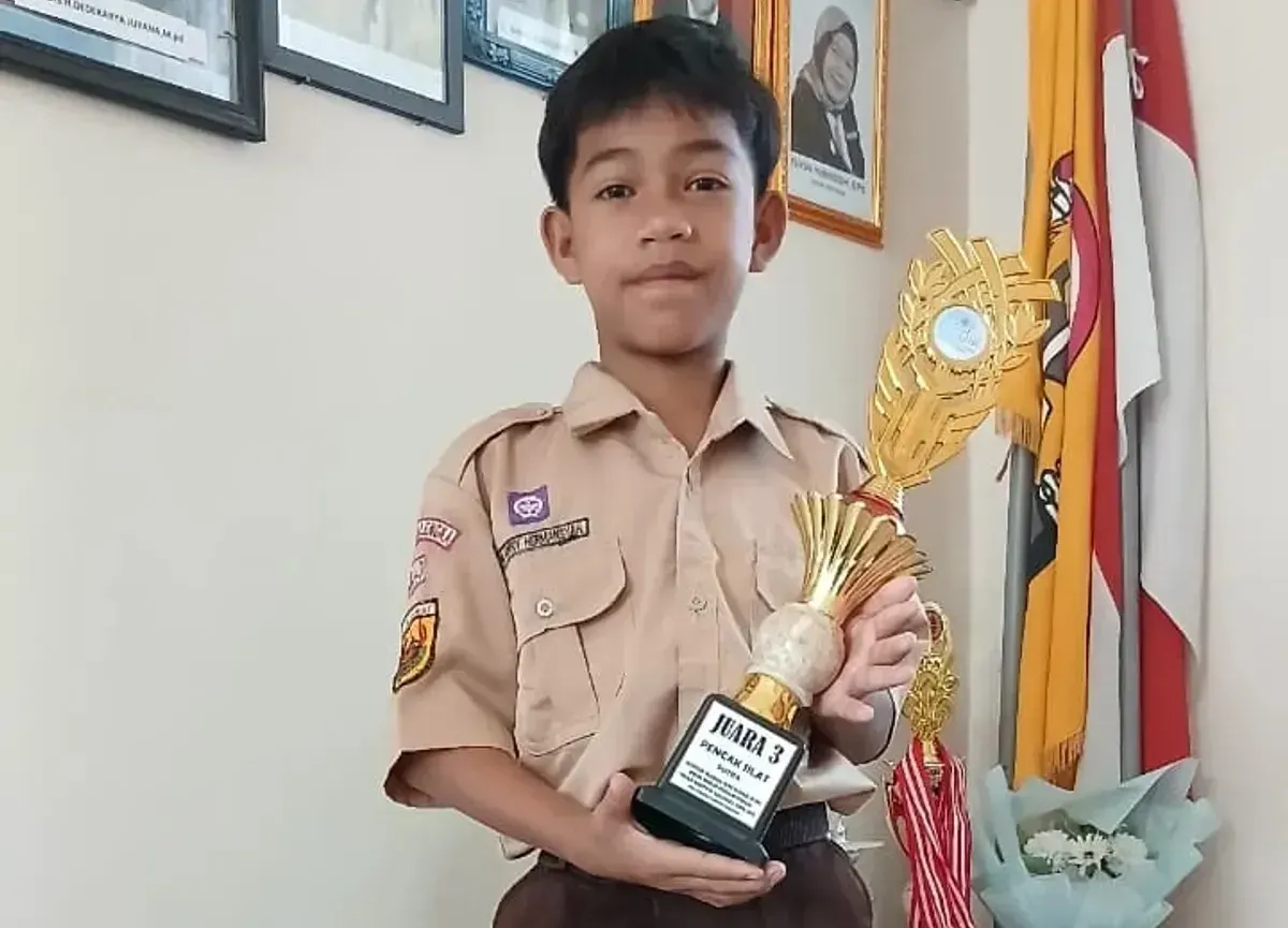 Muhammad Vikri Hermansyah: Juara 3 Pencak Silat O2SN Tingkat Kabupaten Majalengka. (Sumber: Dokumentasi Penulis | Foto: Muhammad Assegaf)