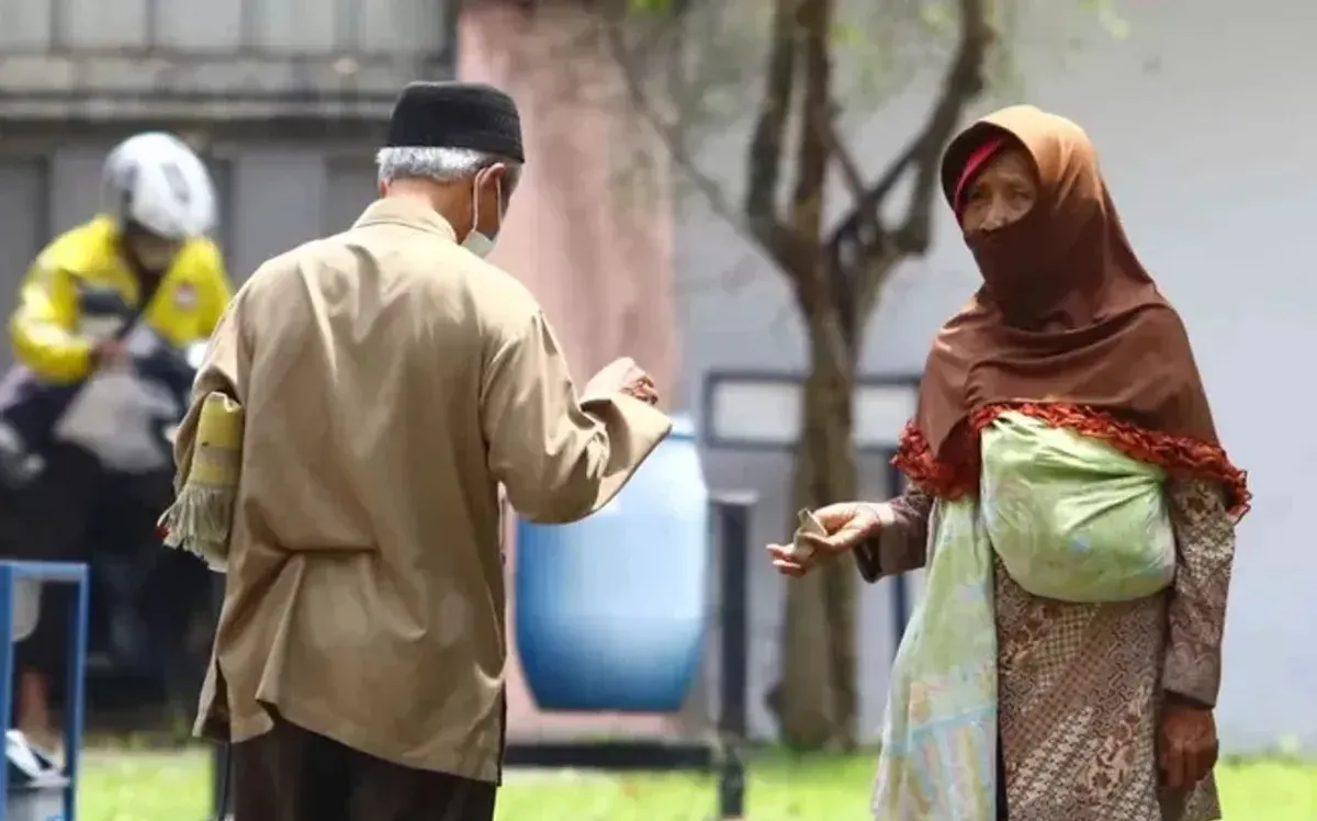 Sering kali muncul krisis kepercayaan kepada orang yang meminta bantuan secara tiba-tiba di Bandung. (Sumber: Ayobandung.id | Foto: Irfan Al-Faritsi)
