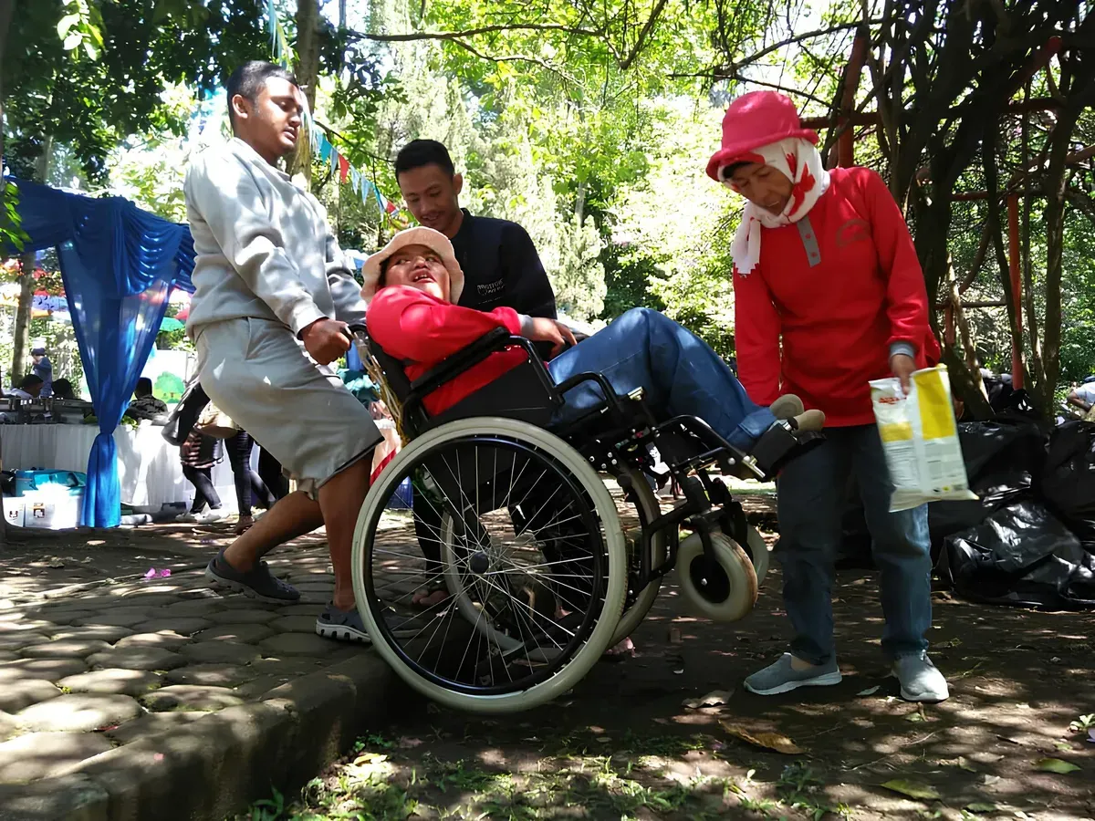 BBFT ingin masyarakat melihat langsung bahwa difabel bukan kelompok yang terpisah. Mereka ada, dan mereka ingin dilibatkan. (Sumber: Ayobandung.id | Foto: Eneng Reni Nuraisyah Jamil)