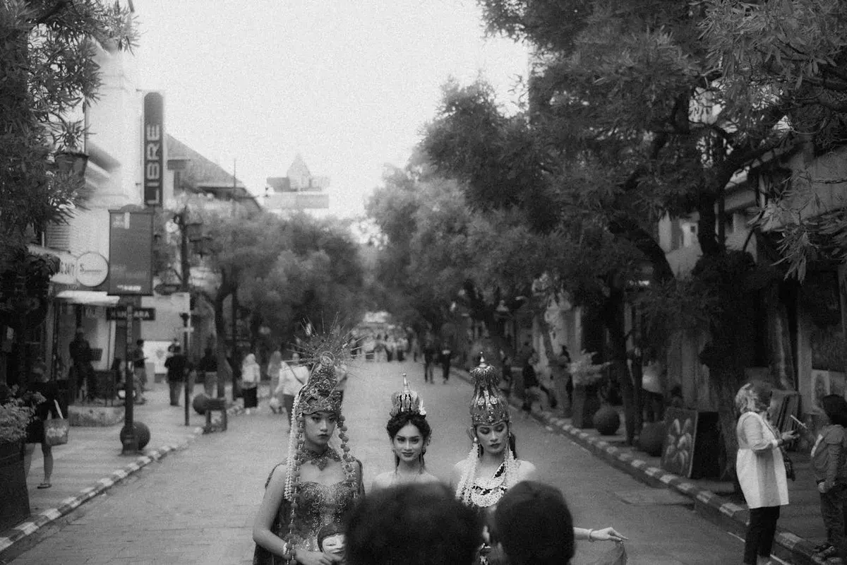 Ilustrasi suku Sunda. (Sumber: Pexels/Muhammad Endry)