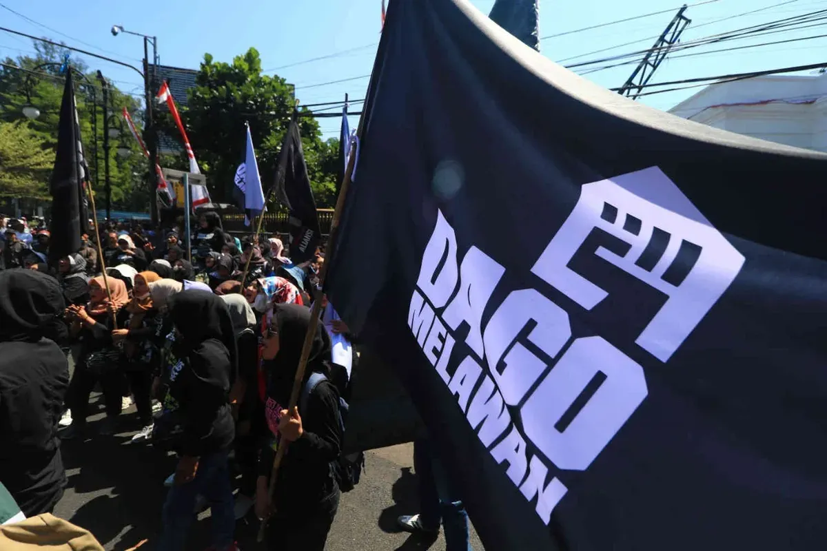 Forum Dago Melawan di Depan Polrestabes Bandung. (Sumber: Ayobandung | Foto: Irfan Al Faritsi)