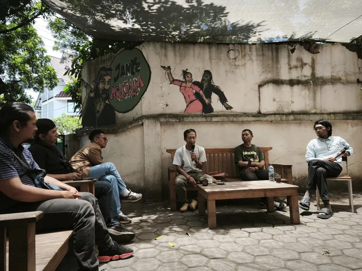 Dokumen komunitas pasar minggu Bandung (Foto: MIR)