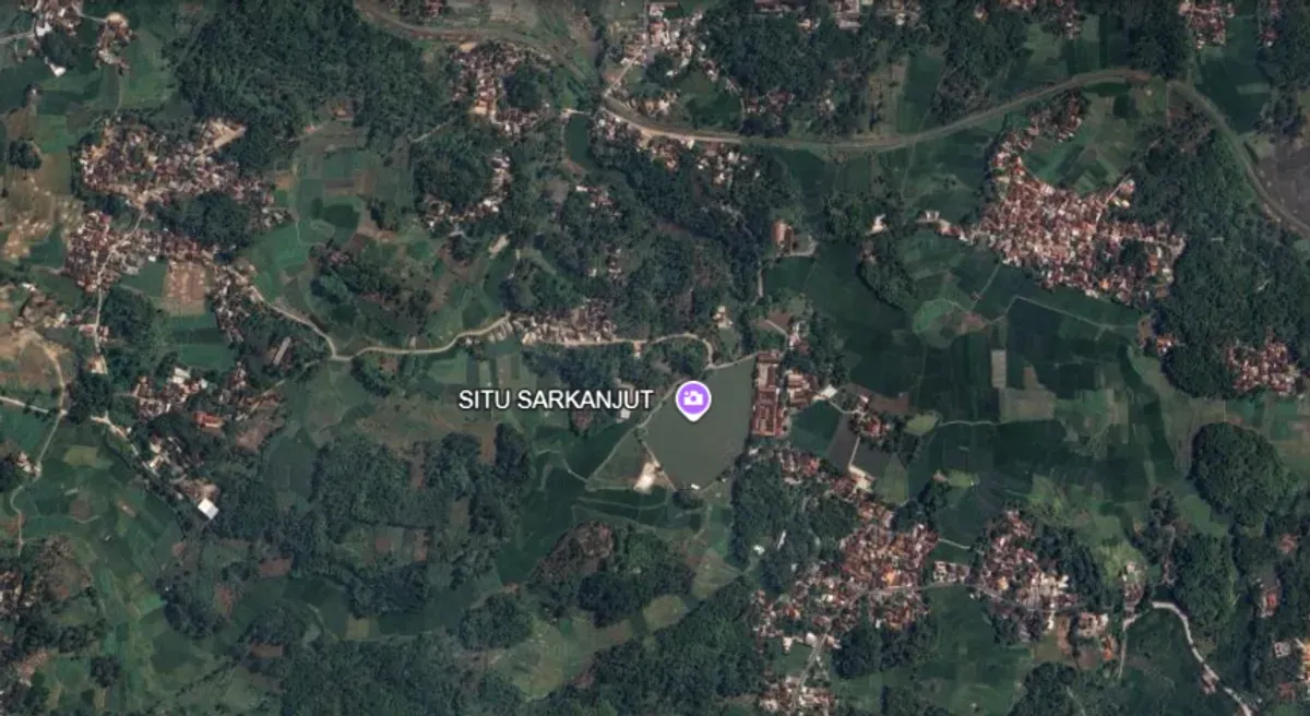 Sarkanjut (Sumber: Google Earth)