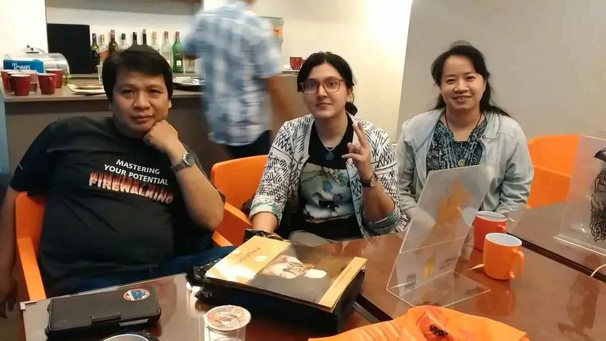 Sonny dan Dua Rekan Lintas Agamanya (Sumber: Dokumentasi Pribadi Sonny | Foto: Salah Seorang Kawan Sonny)