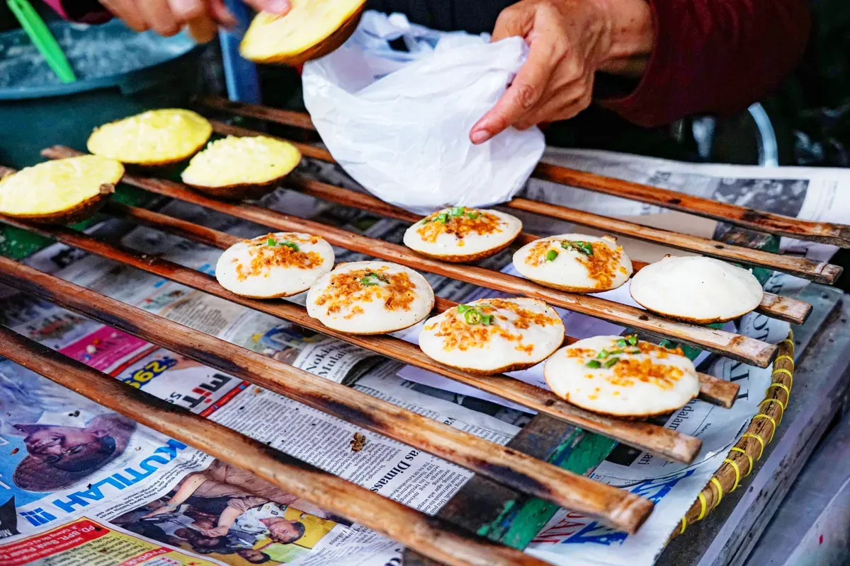 Salah satu varian surabi di Bandung. (Sumber: Pexels | Foto: JENNI AGUSTINA)
