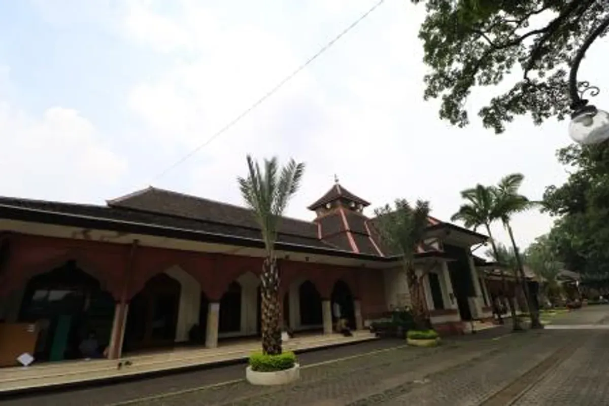Masjid Cipaganti Bandung. (Sumber: Ayobandung | Foto: Irfan Al Faritsi)