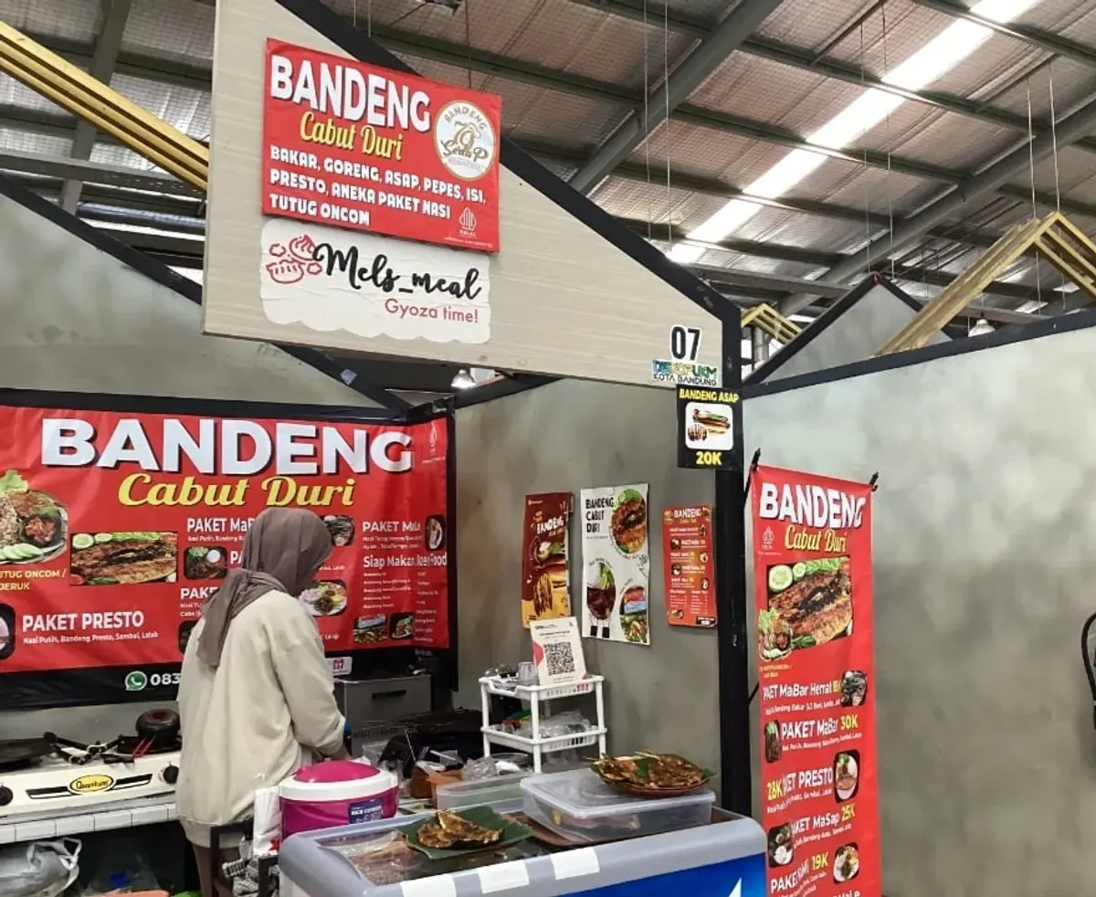 Outlet Bandeng cabut Duri Sinpasa Summarecon Bandung (Sumber: Dokumentasi pribadi | Foto: Syifa Fauziah)