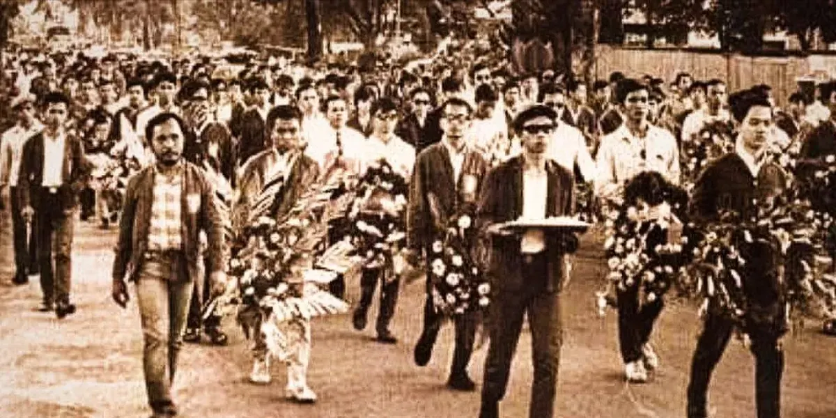 Pemakaman jenazah Rene Louis Coenraad, 9 Oktober 1970. (Sumber: Potret Sejarah Indonesia)