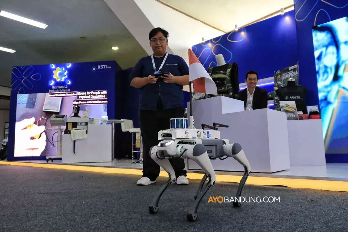 Pameran Konvensi Sains Teknologi dan Industri Indonesia (KSTI) 2025 di Sabuga ITB. (Sumber: Ayobandung.com | Foto: Irfan Al-Faritsi)