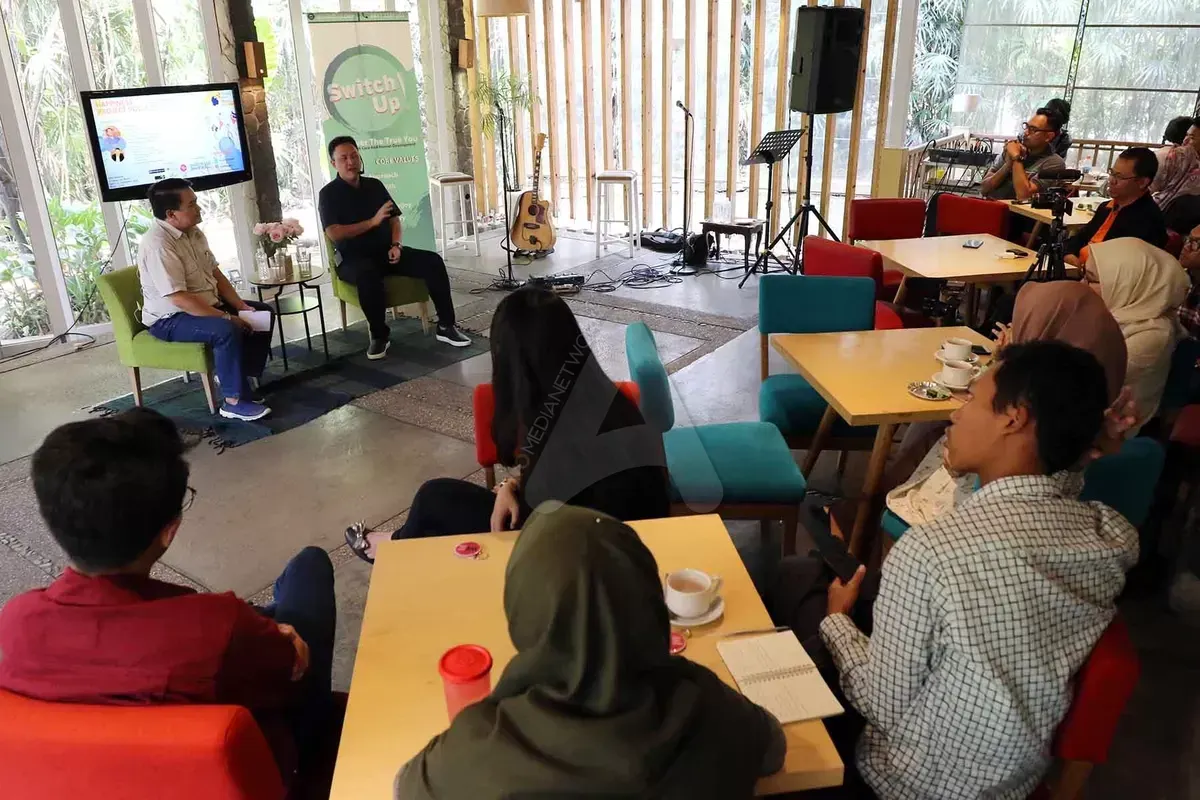 Ilustrasi Talkshow Kesehatan Jiwa Happiness Project di Cafe Halaman, Kota Bandung. (Sumber: Ayobandung.com | Foto: Irfan Al-Farits)