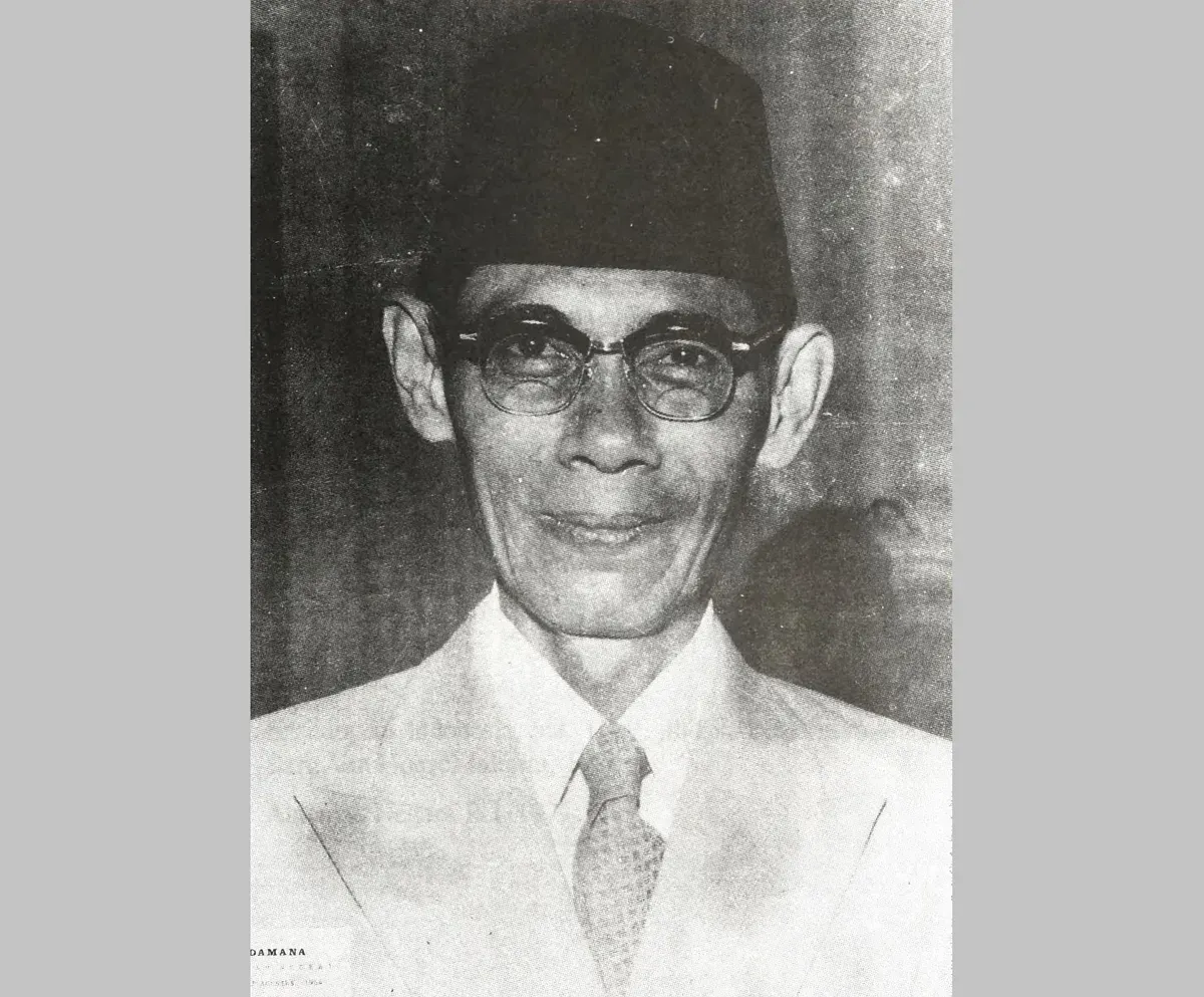 R. Ipik Gandamana Sumawinata, tokoh pejuang asal Purwakarta, mantan Gubernur Jawa Barat dan Menteri Dalam, layak menyandang gelar Pahlawan Nasional. (Sumber: Wikimedia Commons | Foto: Menteri Dalam Negeri Republik Indonesia)