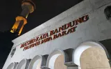 Bukan Jadi Tempat Nyaman untuk Umat, Masjid Raya Bandung Justru Bisa Mencekam