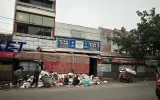 Sampah yang Menumpuk Setiap Pagi, Pemandangan Rutin di Pasar Cicaheum