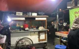 Sate Murah di Tikungan Jalan Manisi, Favorit Mahasiswa Cibiru