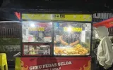 Kisah Jajanan Sore Anget Sari yang Dekat dengan Mahasiswa