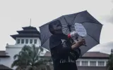 Merawat Ingatan di Tanah Pasundan, Alasan Warga Tetap Tegak dalam Aksi Kamisan Bandung